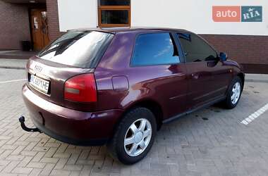 Хэтчбек Audi A3 1997 в 