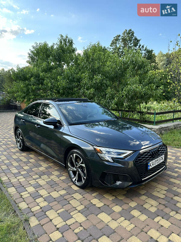 Седан Audi A3 2023 в 
