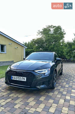 Седан Audi A3 2023 в 
