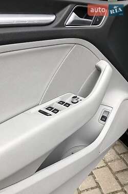 Седан Audi A3 2014 в 