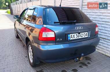 Хэтчбек Audi A3 2002 в 