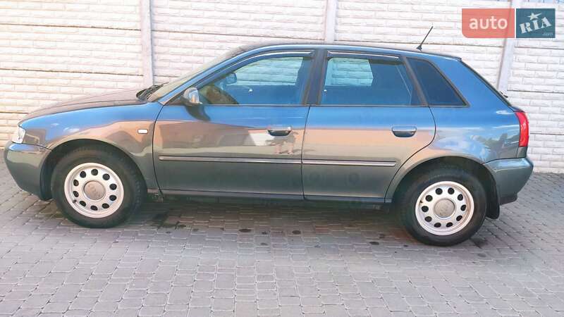 Хетчбек Audi A3 2002 в Харкові