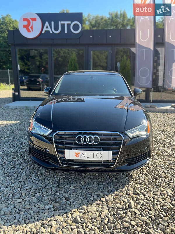 Седан Audi A3 2016 в Львове