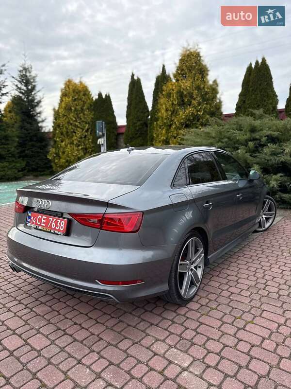 Седан Audi A3 2016 в Львове