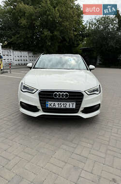 Седан Audi A3 2015 в 