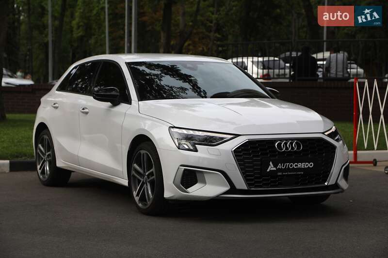 Хэтчбек Audi A3 2022 в Харькове