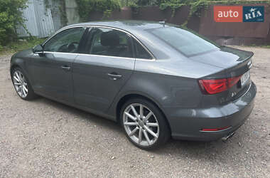 Седан Audi A3 2014 в 