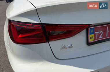 Седан Audi A3 2015 в 