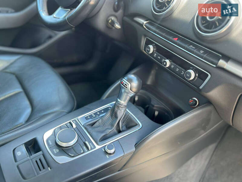 Седан Audi A3 2014 в Днепре