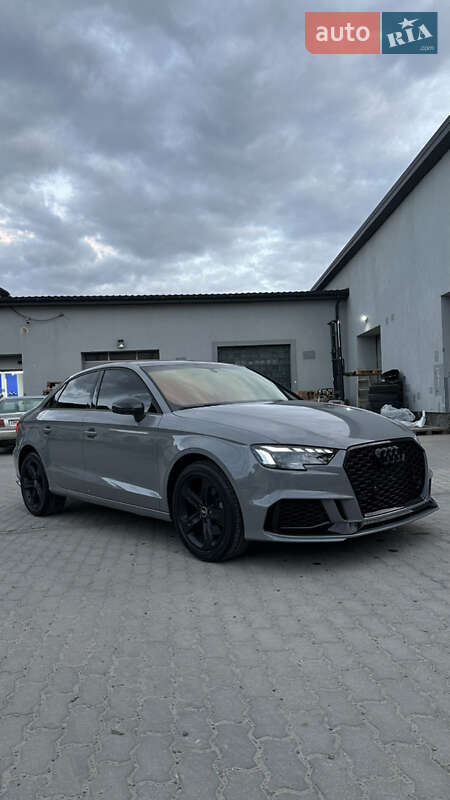 Седан Audi A3 2018 в Львове