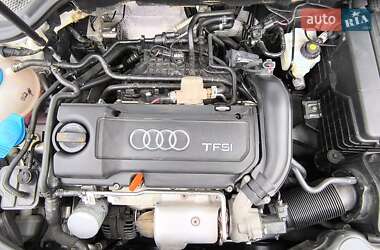 Хэтчбек Audi A3 2010 в 