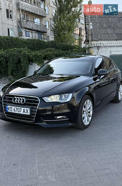 Хетчбек Audi A3 2015 в Павлограді