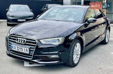 Седан Audi A3 2015 в 