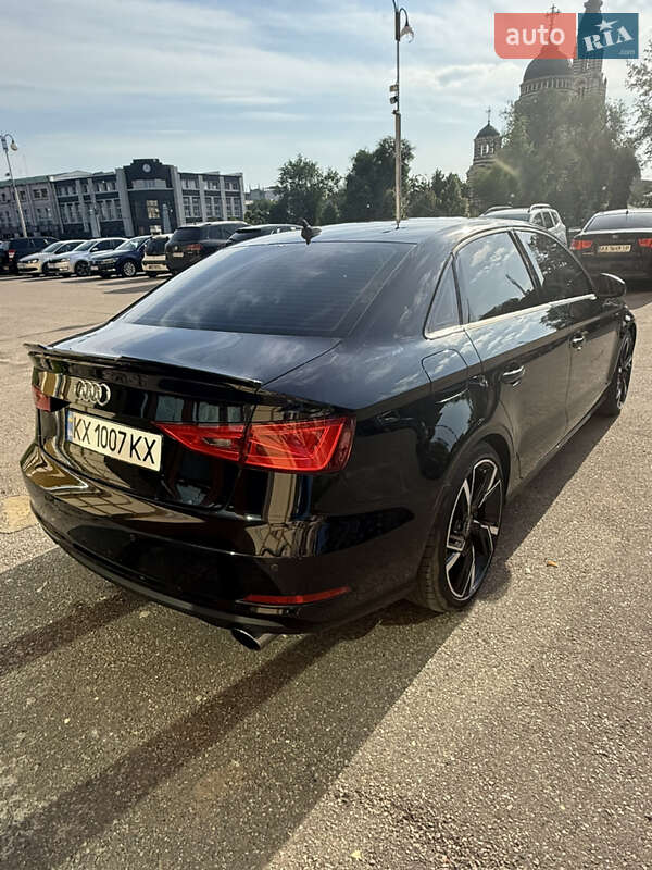 Седан Audi A3 2015 в Харькове