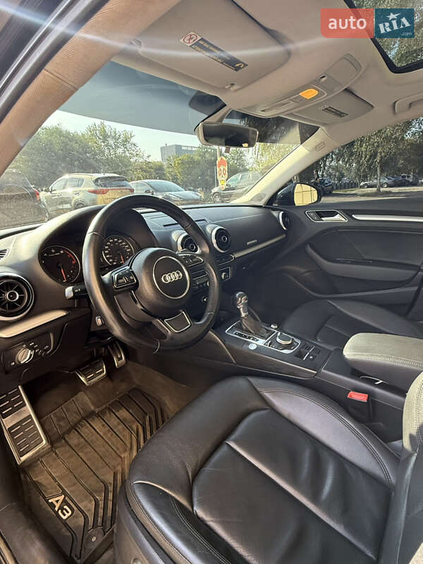 Седан Audi A3 2015 в Харькове