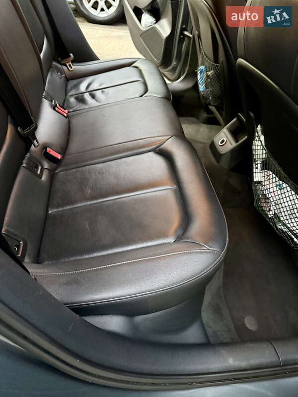 Седан Audi A3 2016 в Киеве