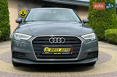 Хэтчбек Audi A3 2019 в 