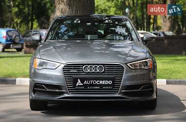 Хэтчбек Audi A3 2015 в 