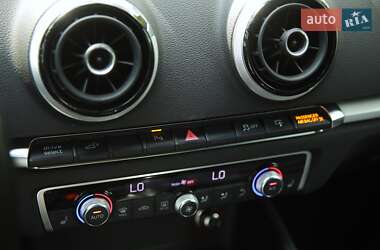 Хэтчбек Audi A3 2015 в 
