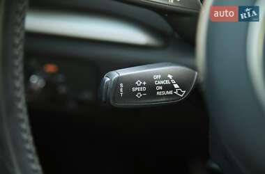 Хэтчбек Audi A3 2015 в 
