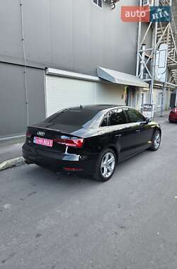 Седан Audi A3 2018 в 