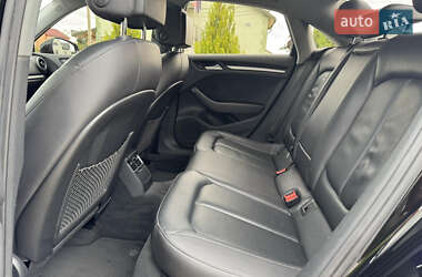 Седан Audi A3 2016 в 