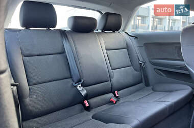 Хэтчбек Audi A3 2004 в 