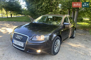 Хэтчбек Audi A3 2005 в 