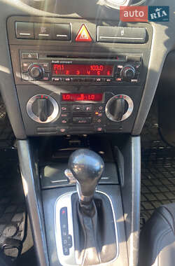 Хэтчбек Audi A3 2005 в 