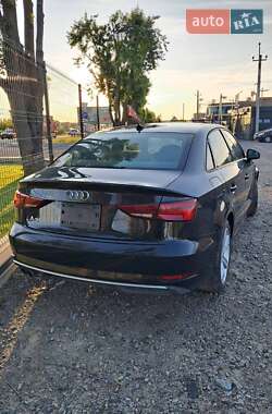 Седан Audi A3 2018 в 