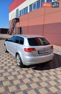 Хэтчбек Audi A3 2012 в 