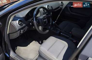 Хэтчбек Audi A3 2010 в 