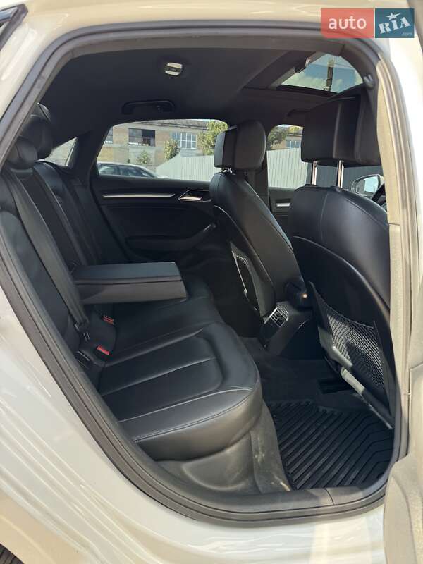 Седан Audi A3 2016 в Каменке