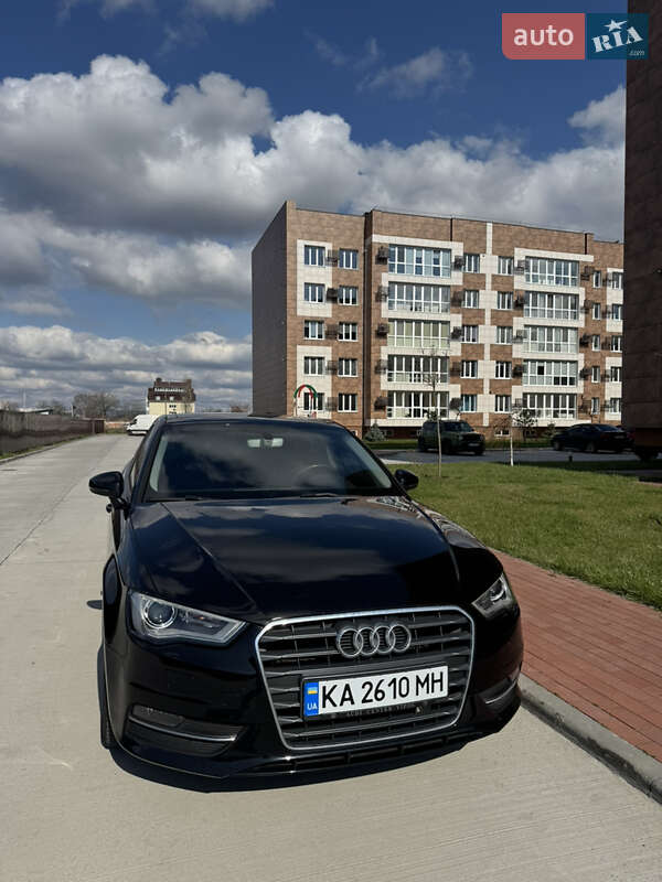 Хэтчбек Audi A3 2015 в Кременчуге