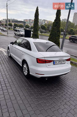 Седан Audi A3 2015 в 