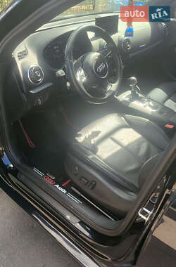Седан Audi A3 2014 в Гадяче