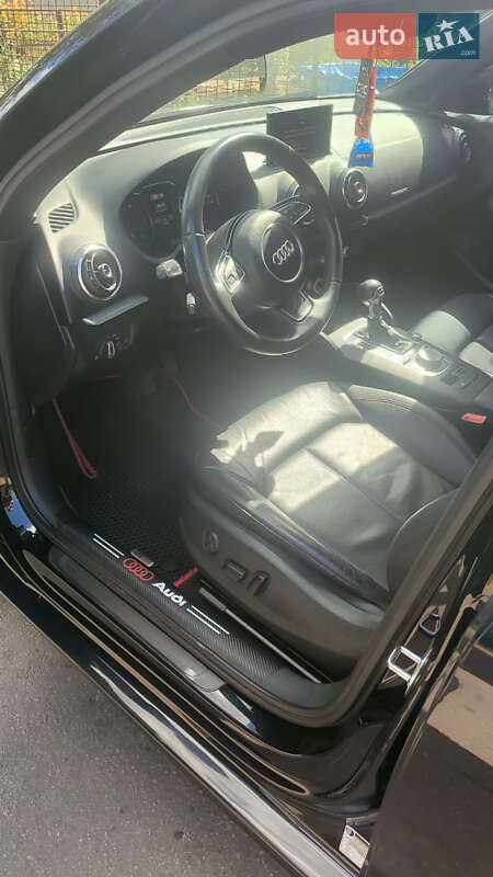 Седан Audi A3 2014 в Гадяче