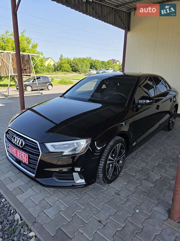Седан Audi A3 2017 в Ковеле