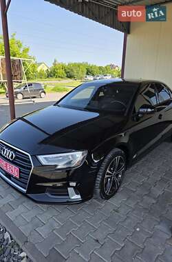 Седан Audi A3 2017 в 