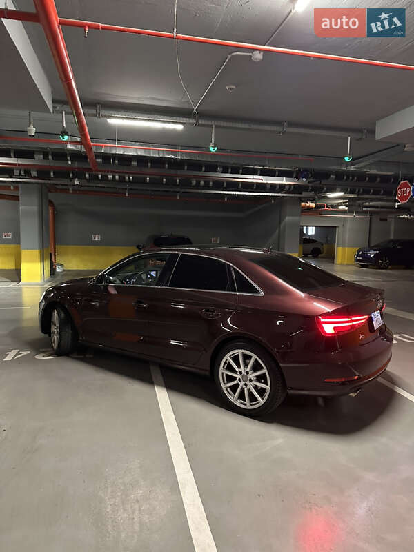 Седан Audi A3 2014 в Измаиле