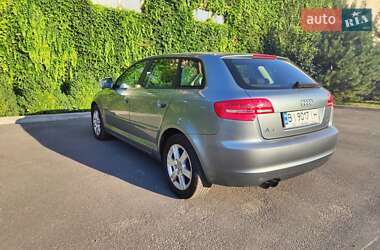 Хэтчбек Audi A3 2009 в 