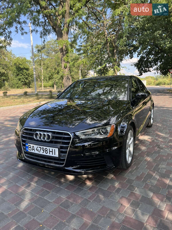 Седан Audi A3 2016 в 