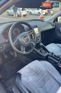 Хэтчбек Audi A3 2007 в 