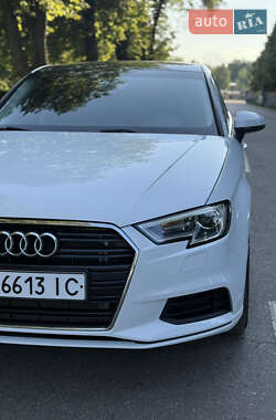 Седан Audi A3 2014 в 