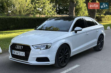 Седан Audi A3 2014 в Білій Церкві