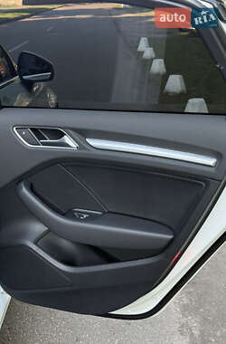 Седан Audi A3 2014 в 