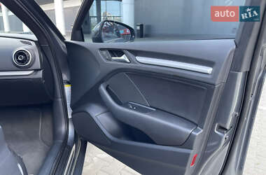 Седан Audi A3 2015 в 