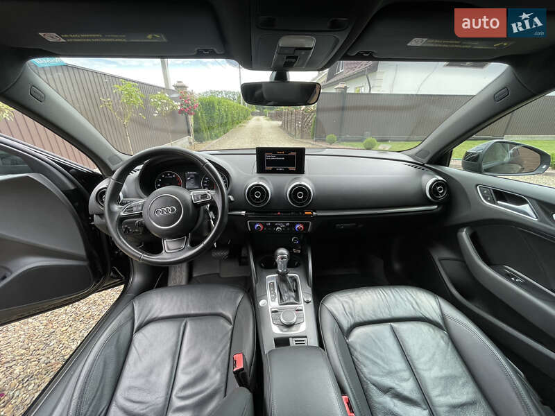 Седан Audi A3 2015 в Черновцах