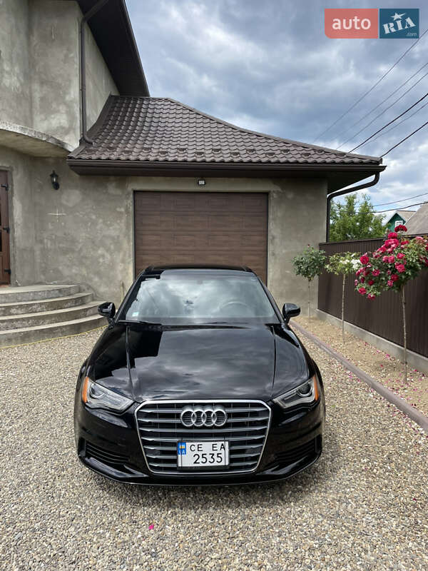 Седан Audi A3 2015 в Черновцах