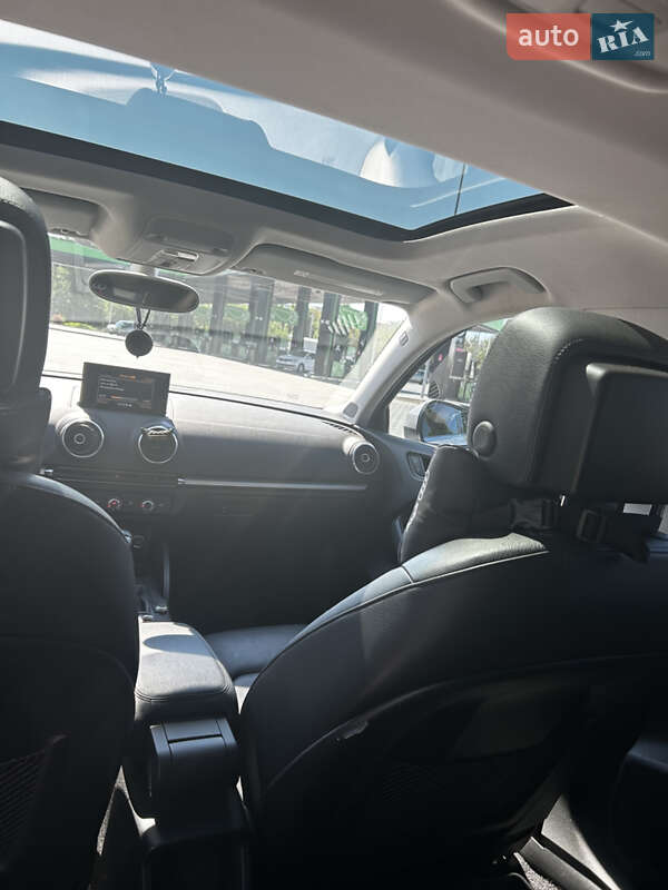 Седан Audi A3 2014 в Кременчуге